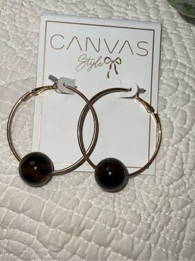 Canvas Style Gold Hoop Earrings with Brown Tortoiseshell Beads